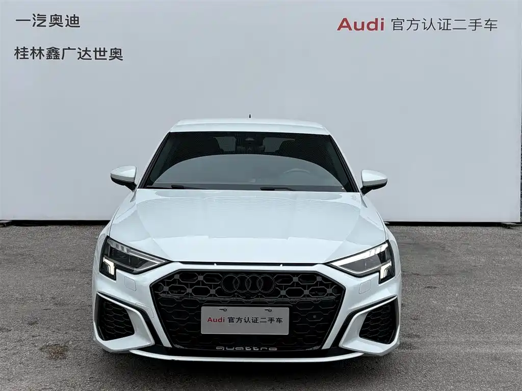 Audi A3 2021 Sportback 35 TFSI Progressive Sport фото 2