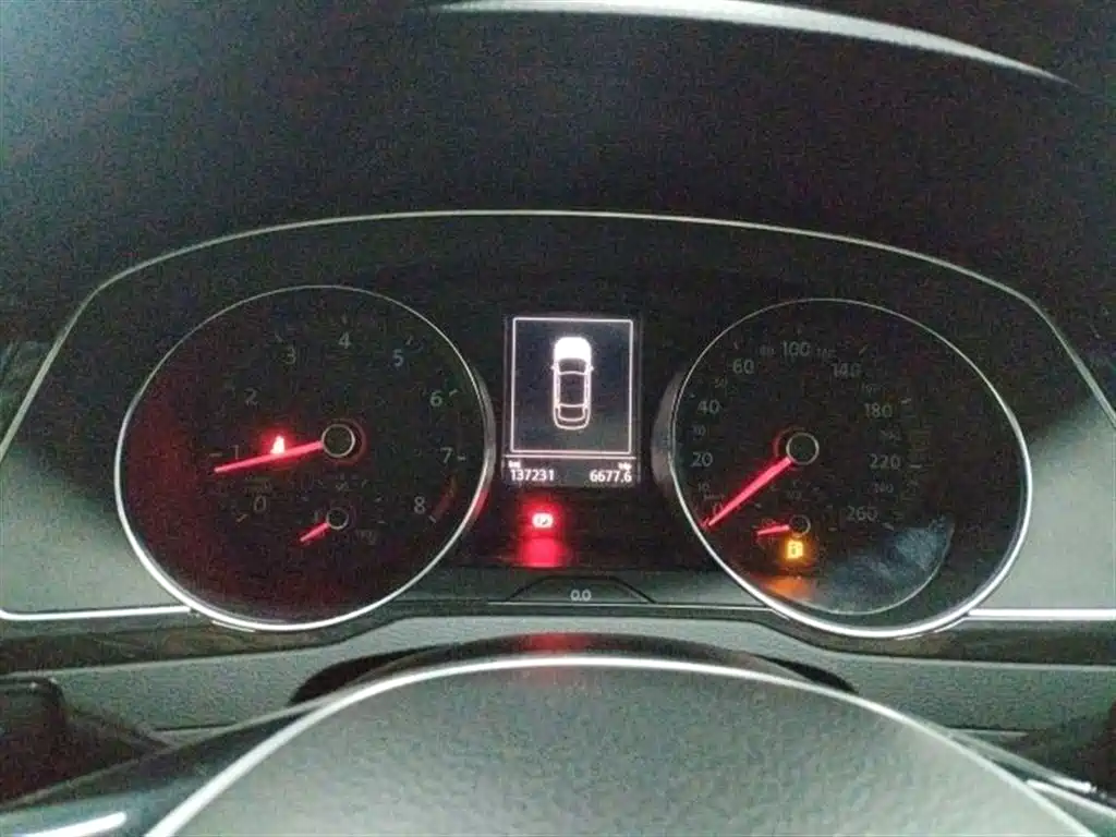 Volkswagen Magotan 2018 330TSI DSG Luxury фото 7