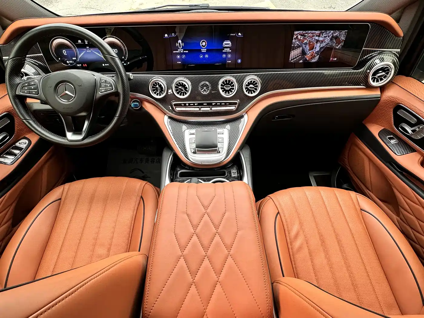 Mercedes-Benz Vito 2023 2.0T Business 7-Seater фото 3