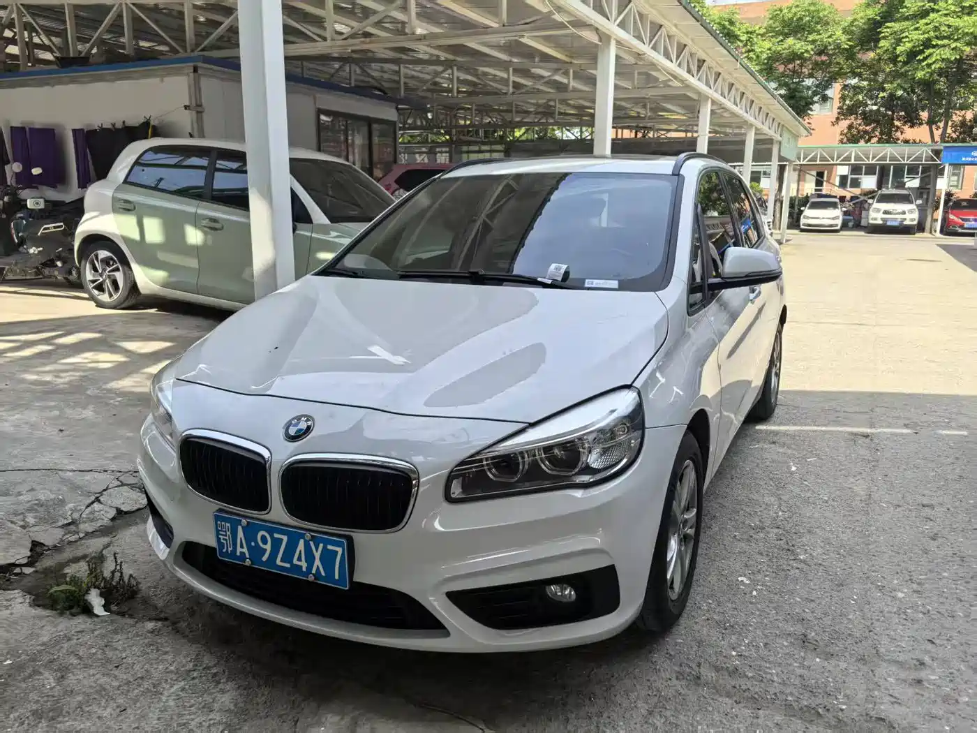 BMW 2 Series Touring 2016 218i Leading