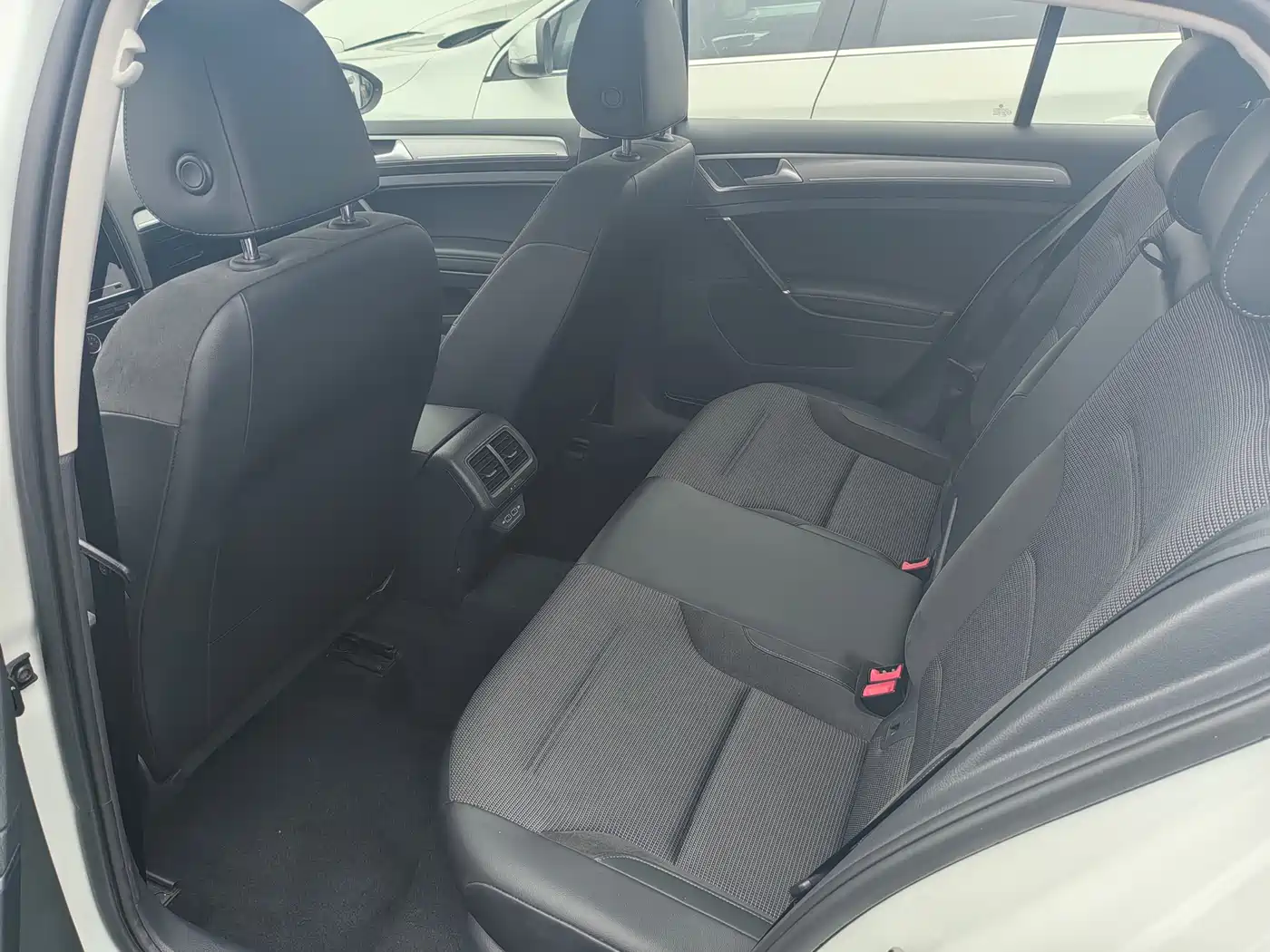 Volkswagen Golf 2020 280TSI DSG Comfort фото 4