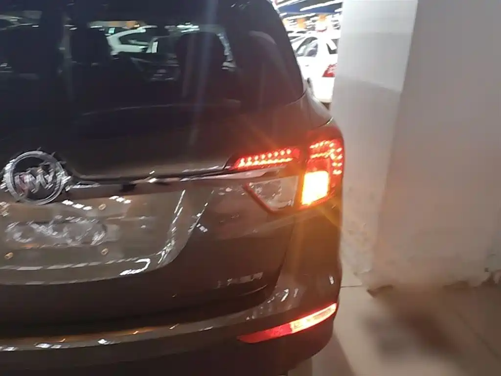 Buick Envision Plus 2017 28T AWD Elite фото 8