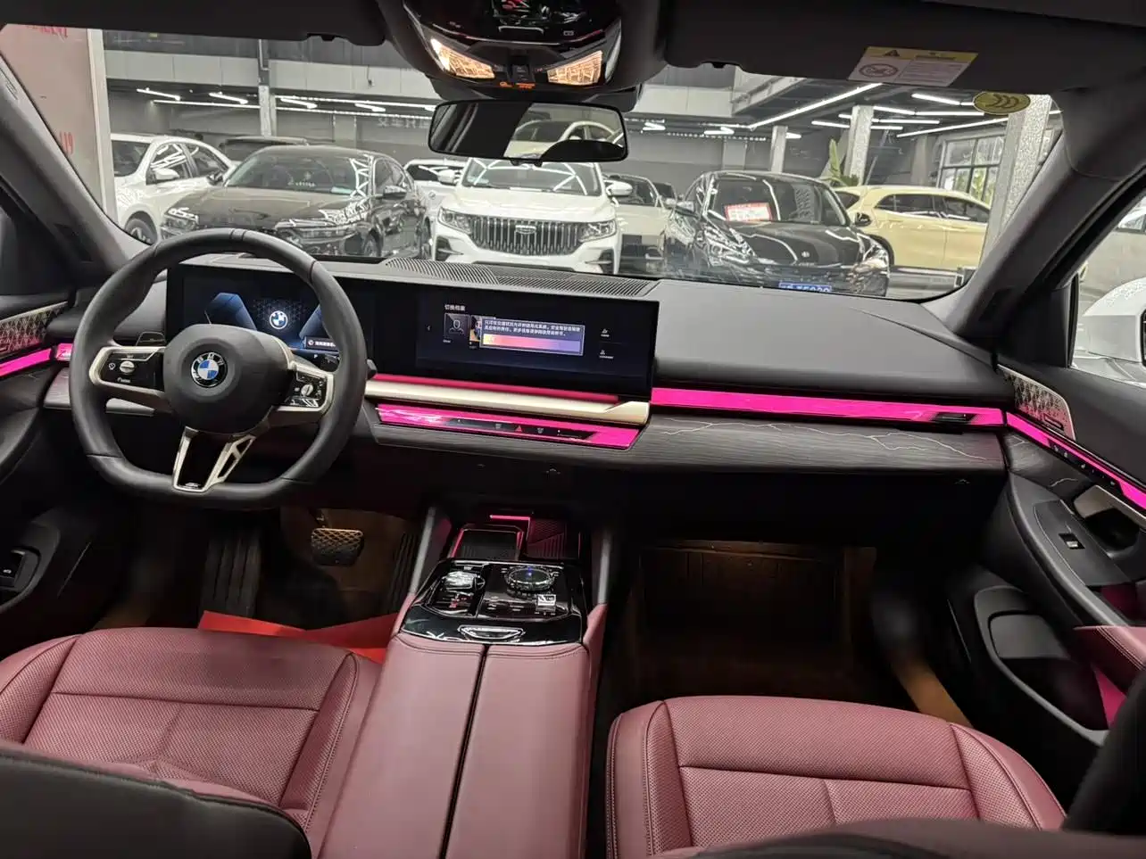 BMW 5 Series 2025 530Li Leading Luxury Package фото 5
