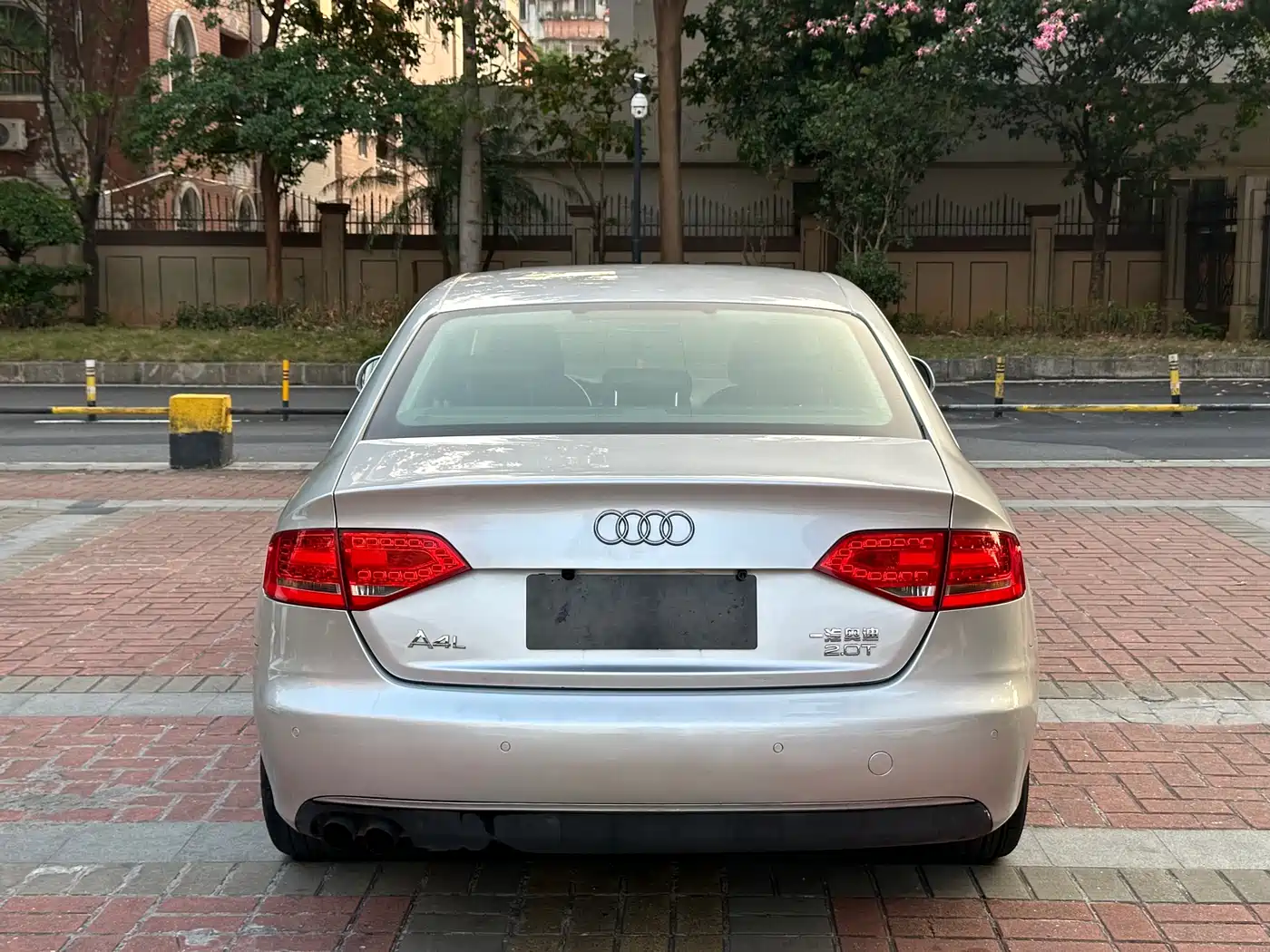 Audi A4L 2012 2.0 TFSI Auto Comfort фото 7