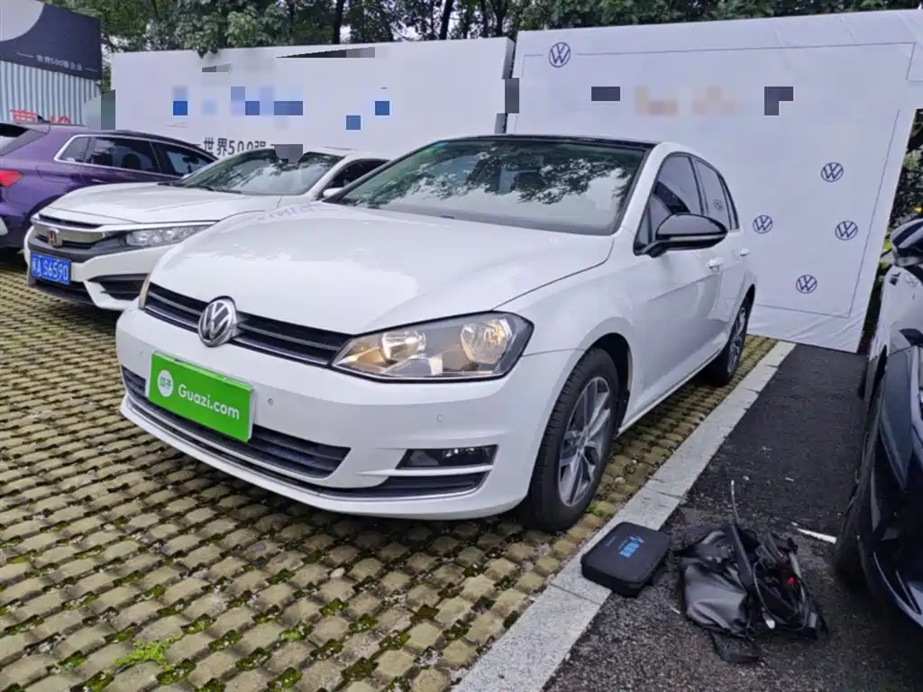 Volkswagen Golf 2016 230TSI Automatic Luxury фото 3
