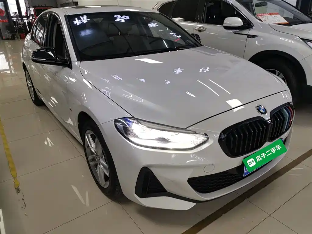 BMW 1 Series 2021 Facelift 120i M Sport Shadow Edition фото 4