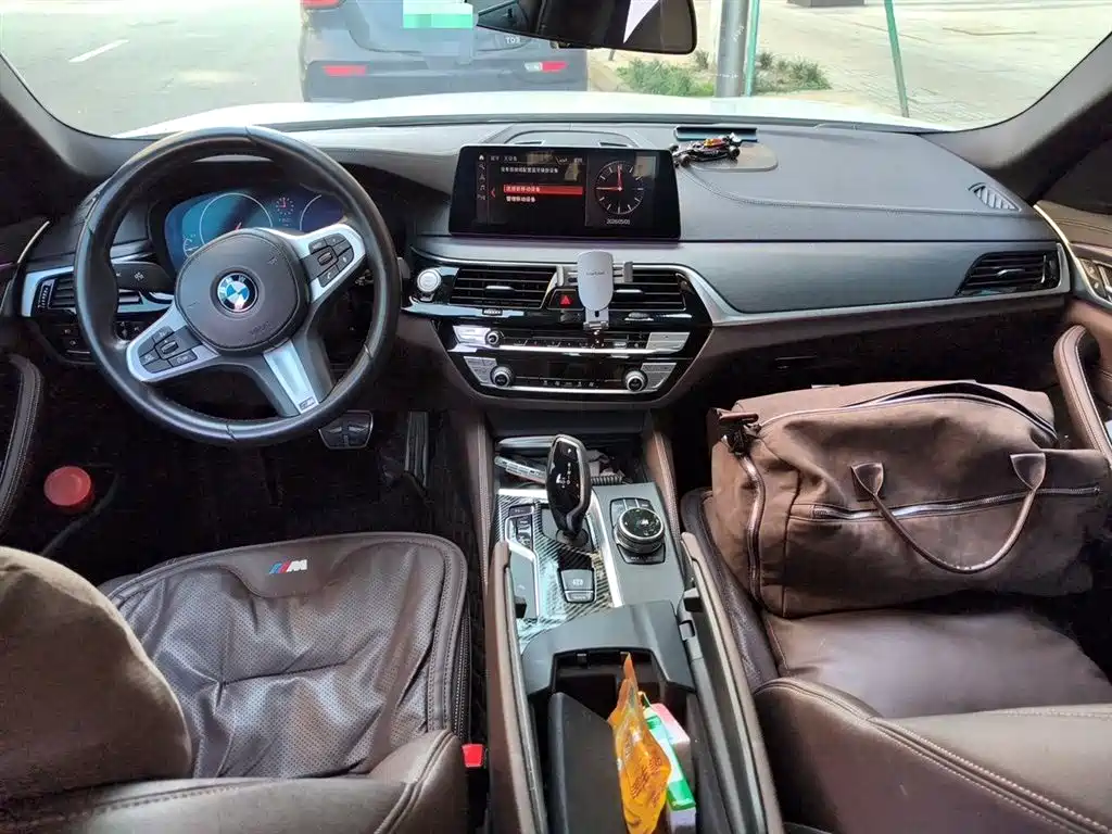BMW 5 Series 2019 525Li M Sport Package фото 5