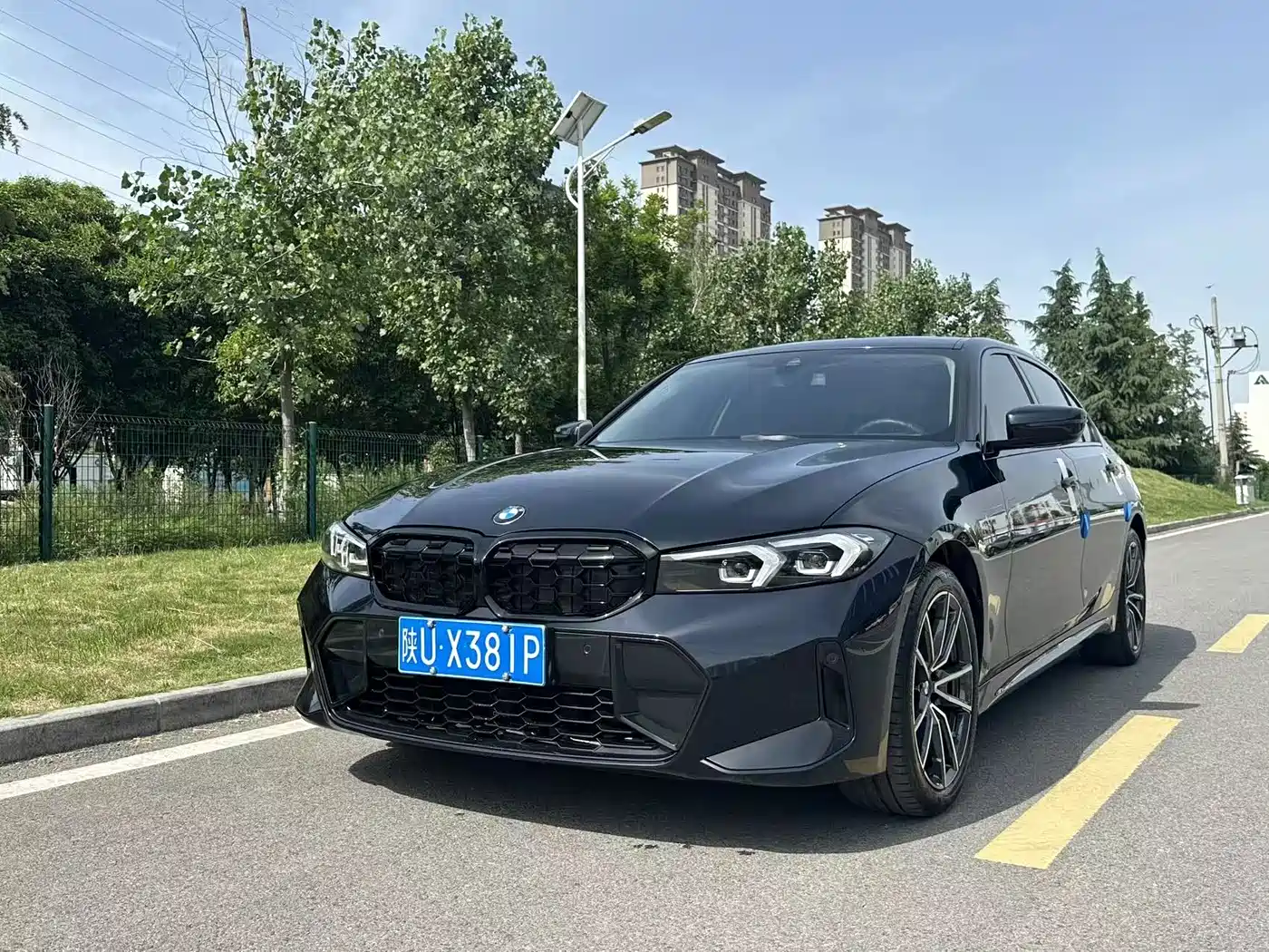BMW 3 Series 2023 325Li M Sport Package