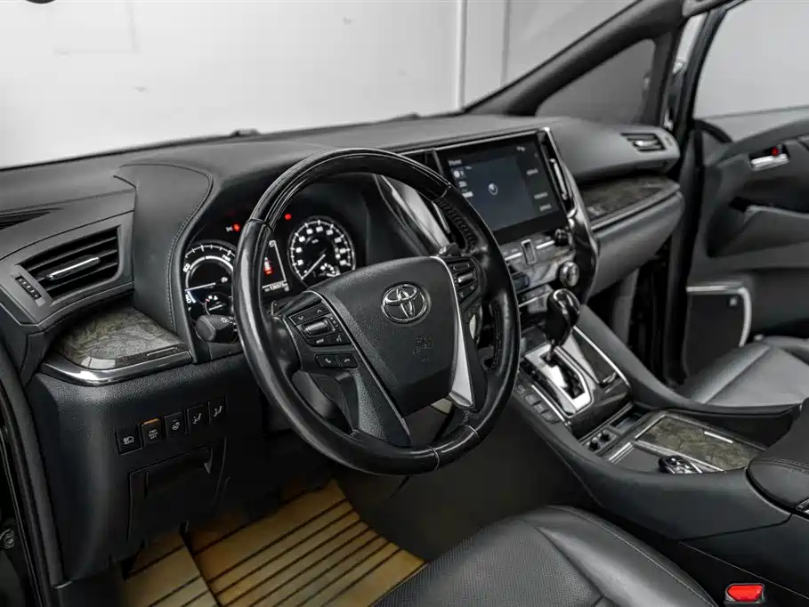Toyota Vellfire 2021 Crown Hybrid 2.5L HV Premium Edition фото 13
