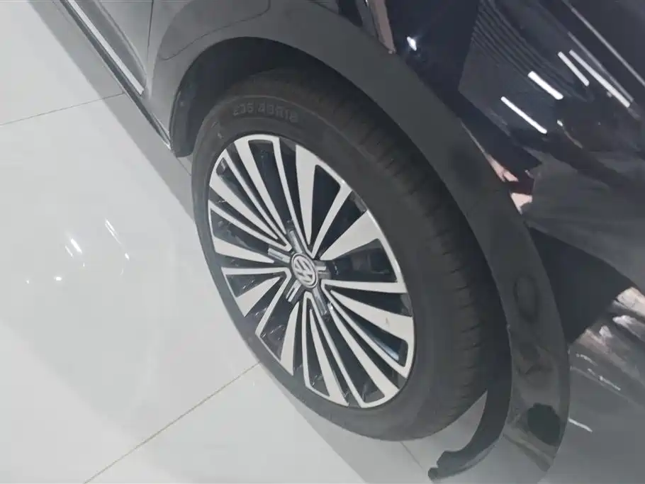 Volkswagen Passat 2019 Model 330TSI Luxury Edition China V фото 6