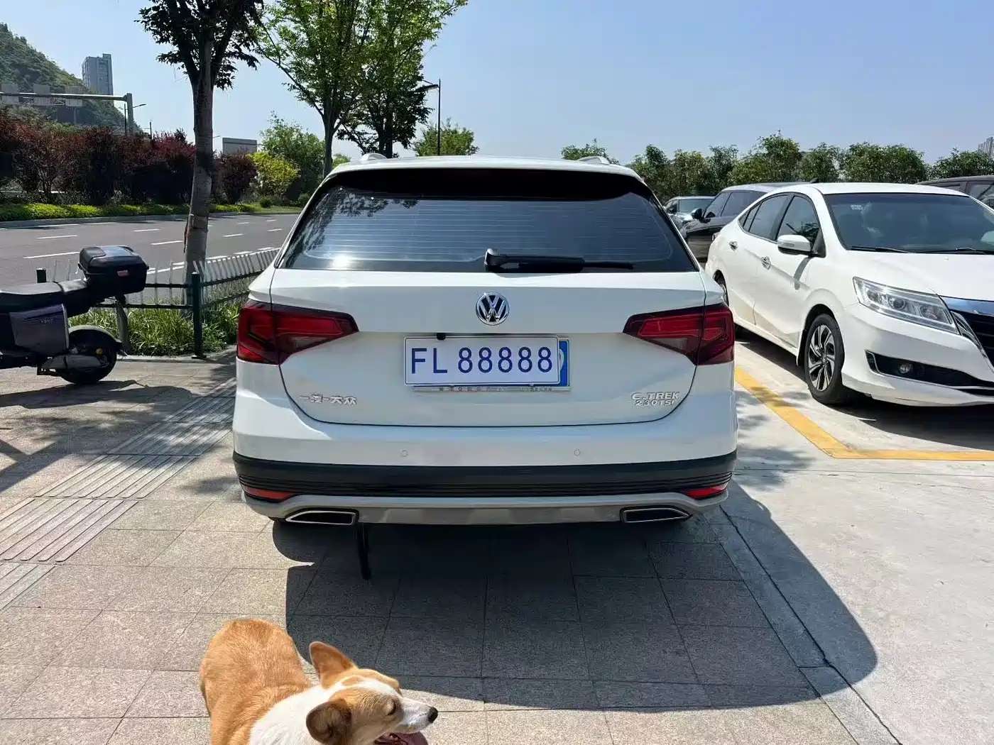 Volkswagen C-TREK 2017 230TSI DSG Luxury фото 8