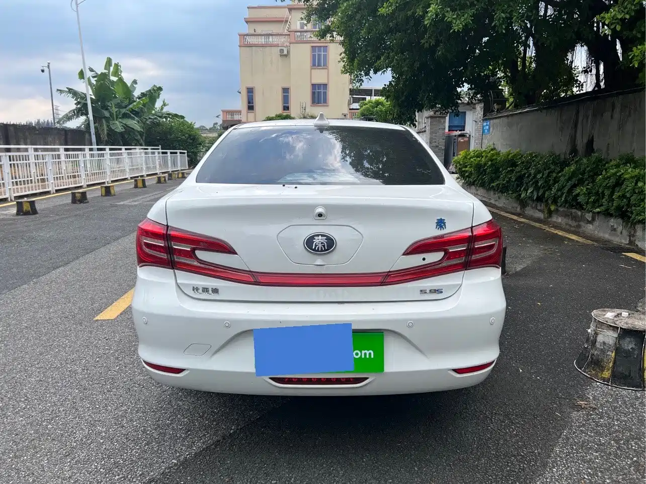 BYD Qin New Energy 2018 2017 1.5T Premium Model