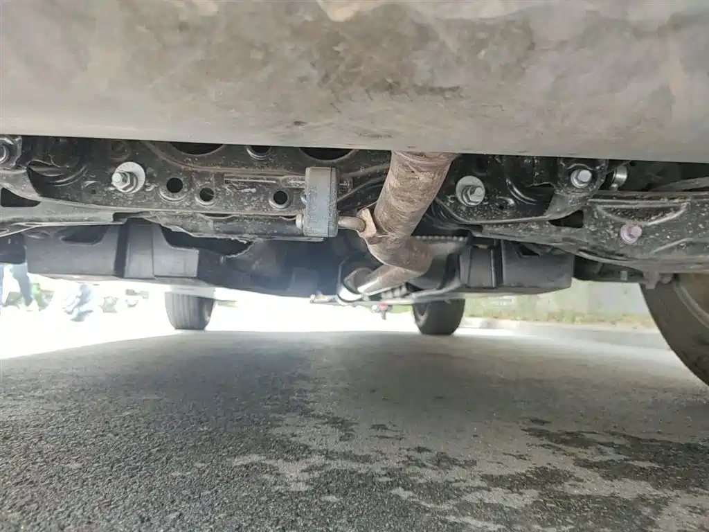 Toyota Wildlander 2023 2.0L CVT FWD Urban фото 25