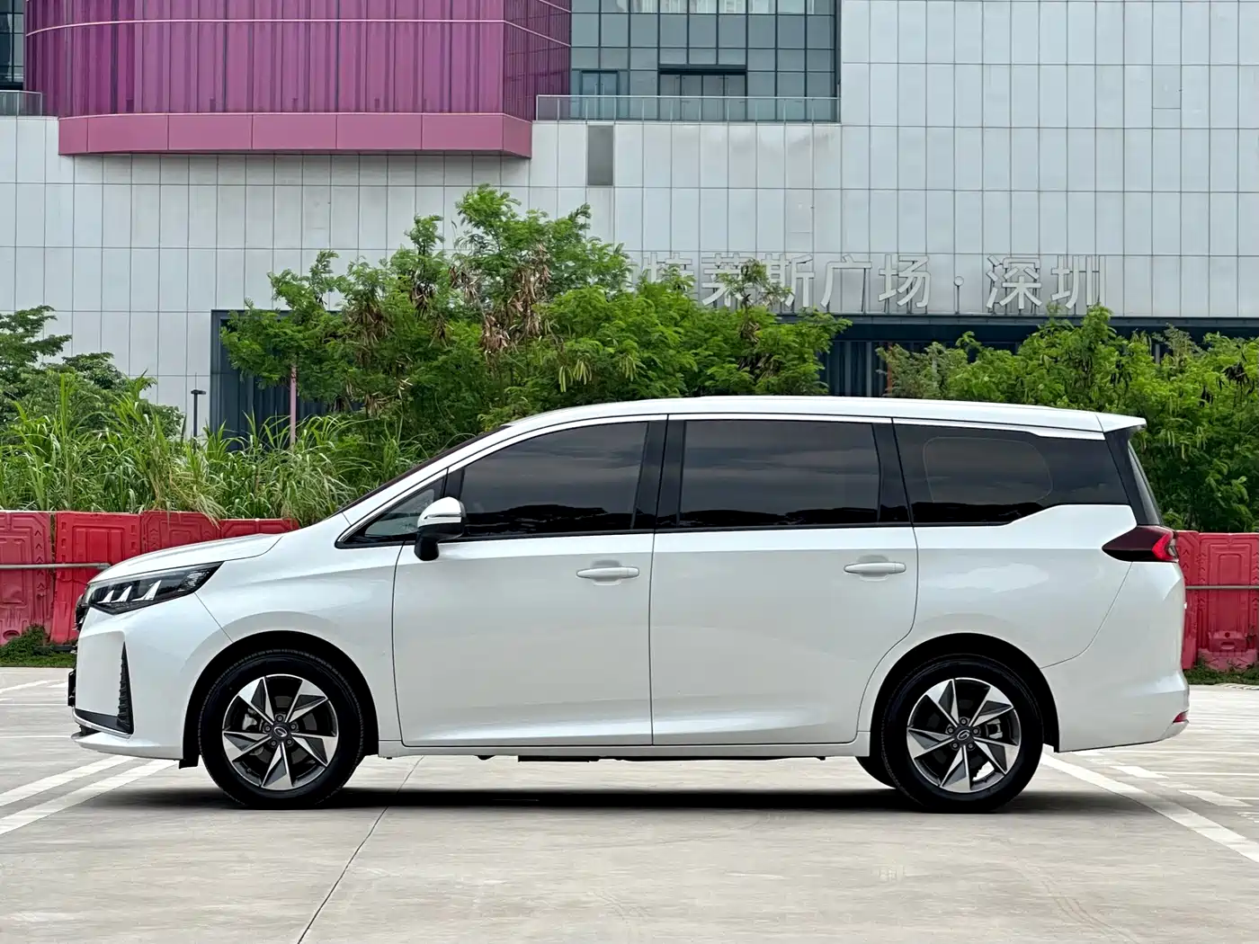 GAC Trumpchi Trumpchi M6 2023 PRO 270T DCT Luxury Edition фото 7
