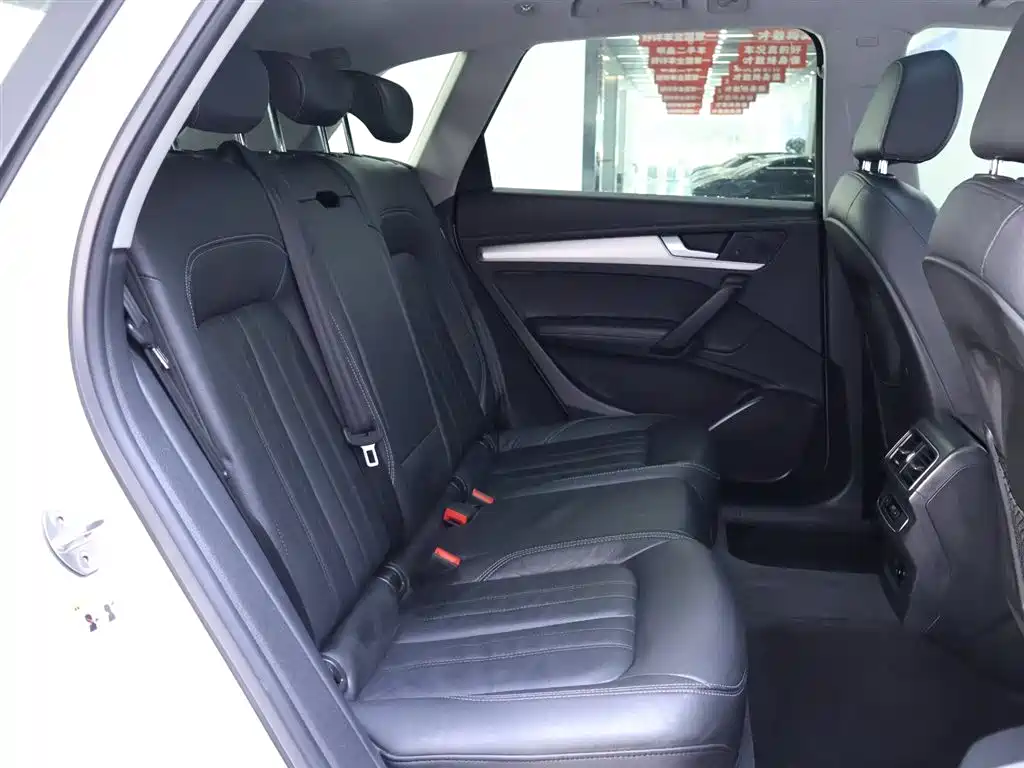Audi Q5L 2020 40 TFSI Prestige Fashion фото 21