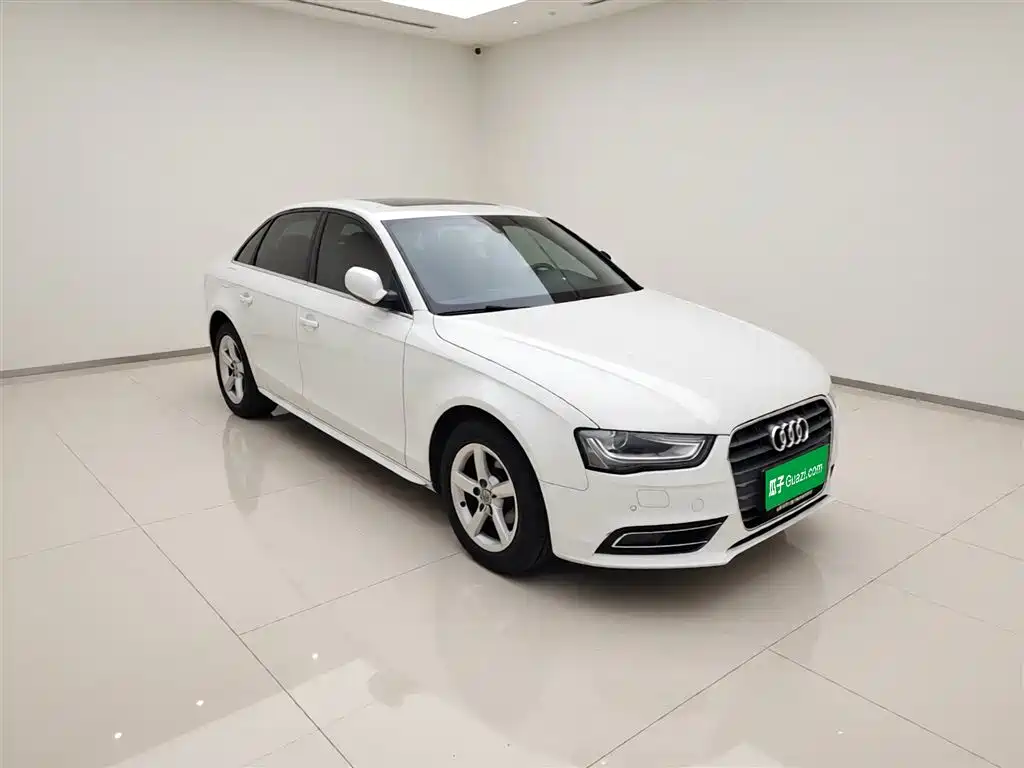 Audi A4L 2015 35 TFSI Auto Standard фото 3