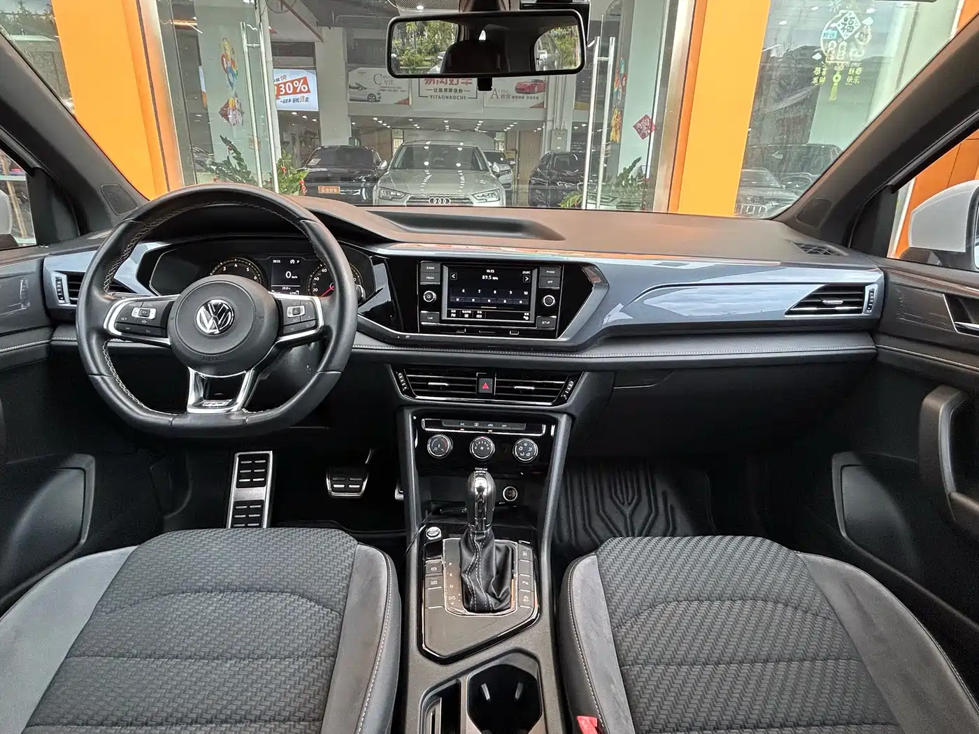 Volkswagen Tharu 2019 Model 280TSI 2WD R-line China VI фото 14