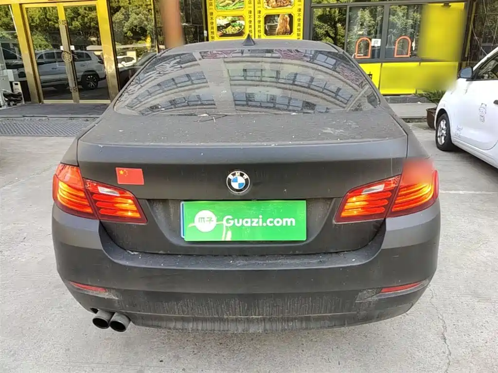 BMW 5 Series 2017 520Li Classic Edition фото 6