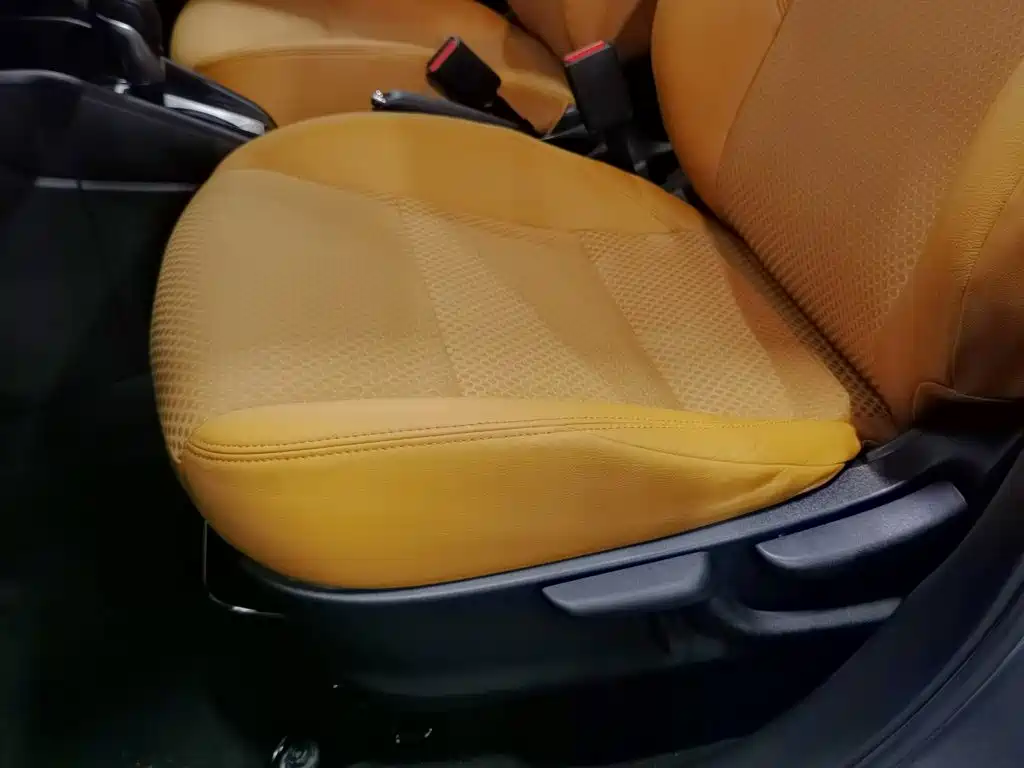 Photo 20 - Nissan Kicks