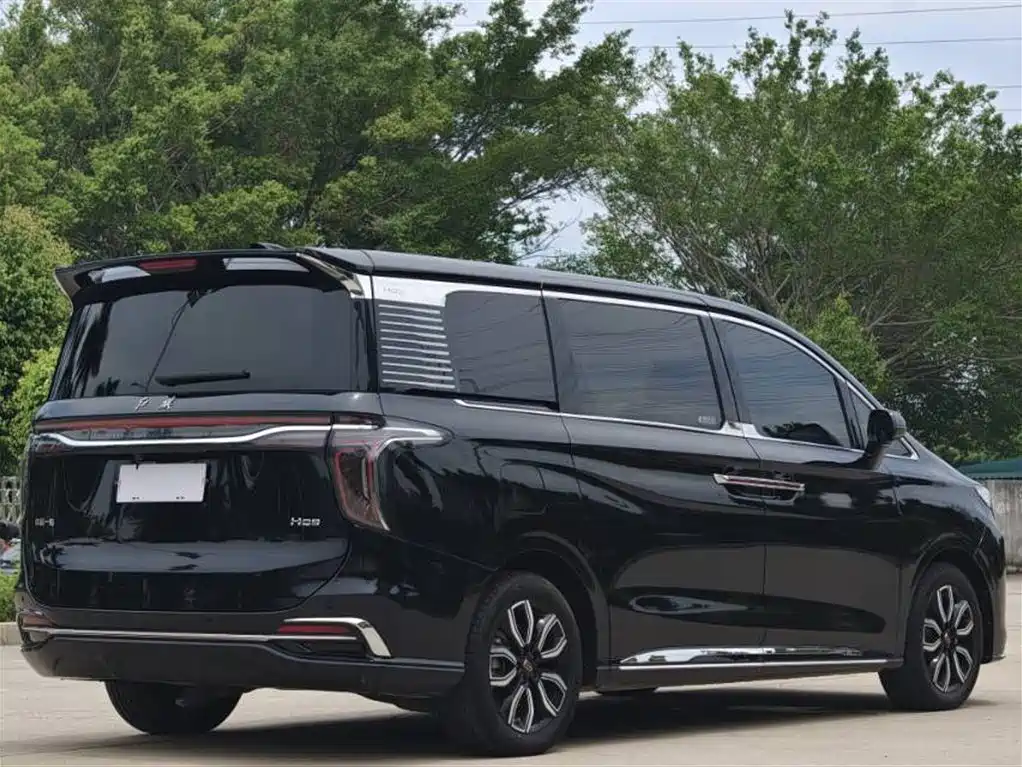 Hongqi HQ9 2023 2.0T Smart Connect Flag Rhyme Edition фото 6