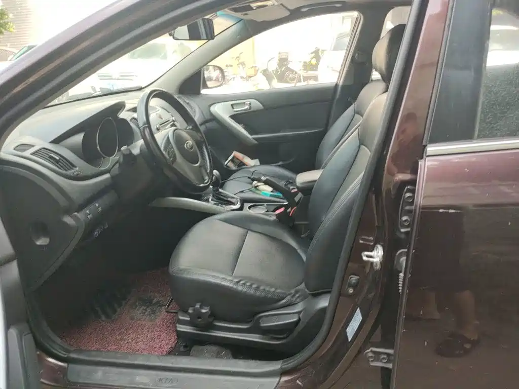 Kia Forte 2014 2014 1.6L AT GLS