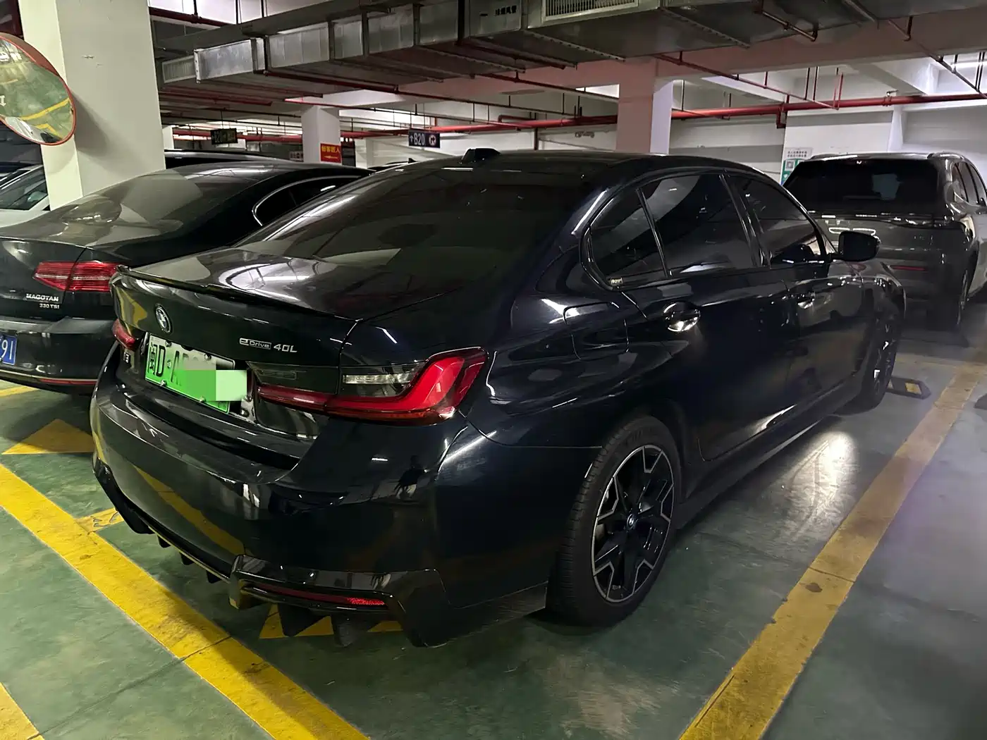 BMW i3 2023 eDrive 40 L Shadowline Package фото 6