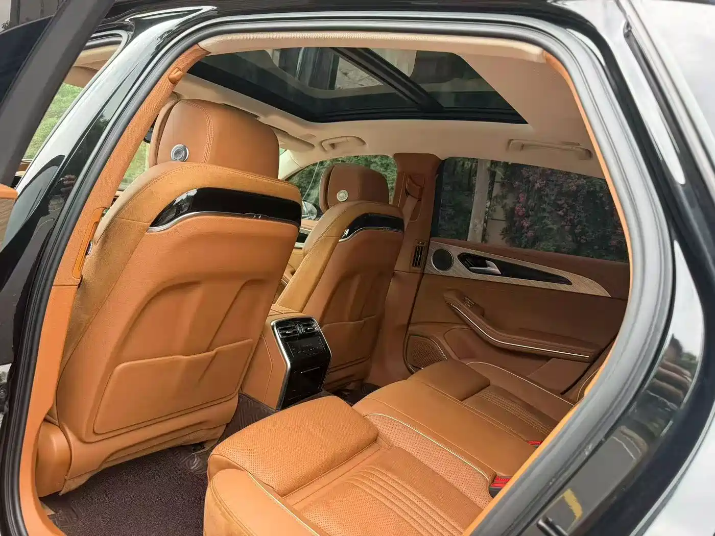 Hongqi H9 2020 2.0T Smart Connection Qi Chang Edition фото 5