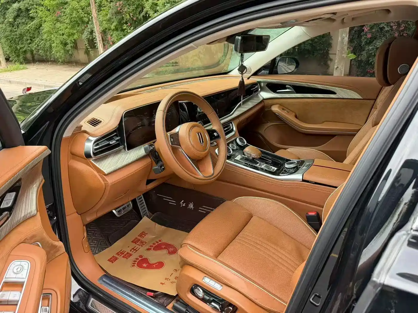 Hongqi H9 2020 2.0T Smart Connection Qi Chang Edition фото 4
