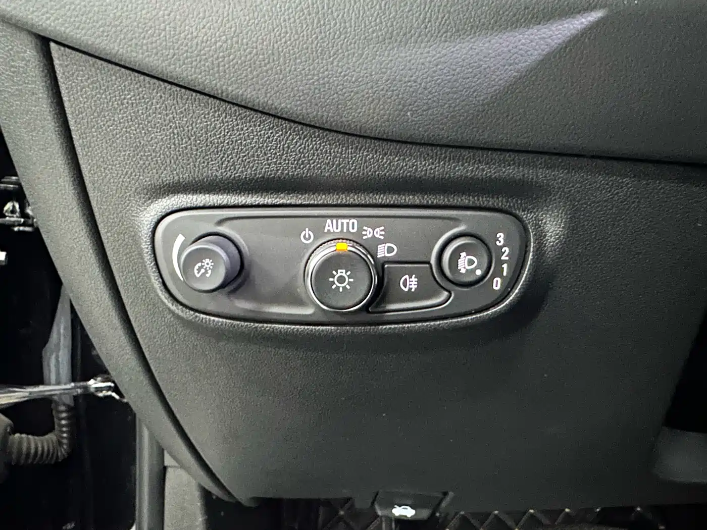 Chevrolet Equinox 2021 550T RS 4WD Intelligent Defender Edition фото 26