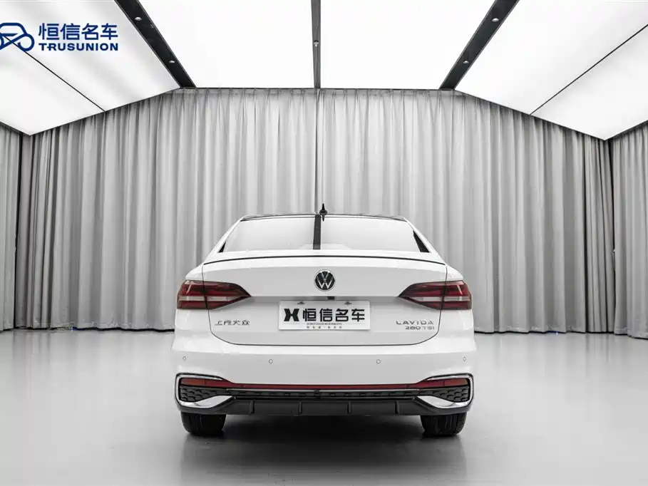 Volkswagen Lavida 2023 Model 280TSI DSG Starlight Eternal Edition фото 6