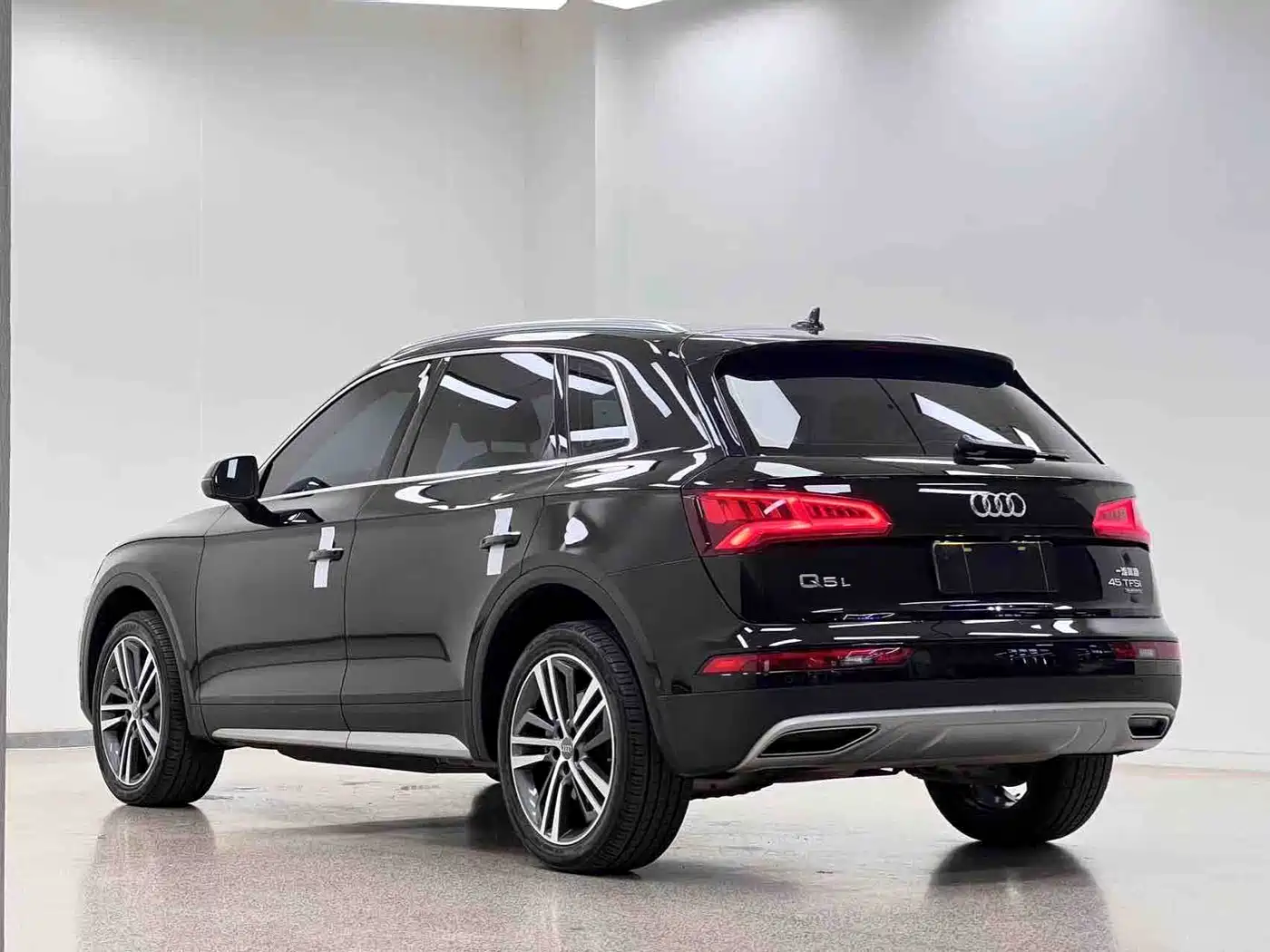 Audi Q5L 2020 45 TFSI Premium Elegance фото 28