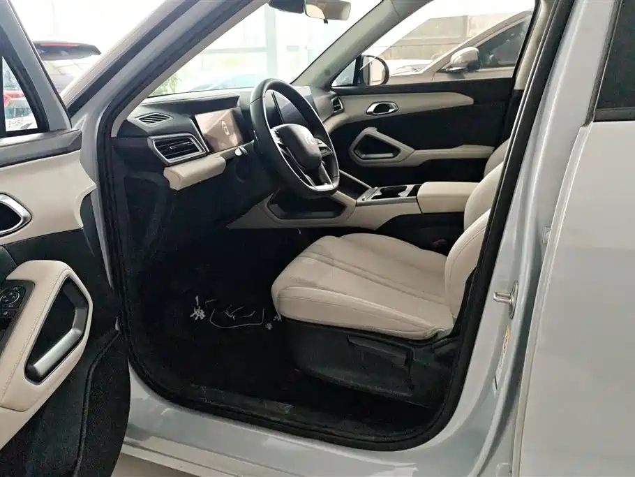 BYD Yuan UP 2025 Smart Drive Edition 401KM Vitality Version фото 9