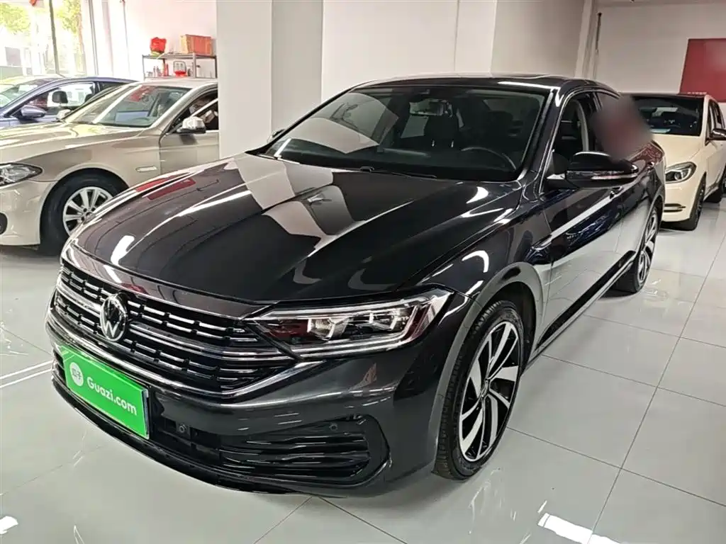 Volkswagen Sagitar 2023 300TSI DSG Surpassing Edition
