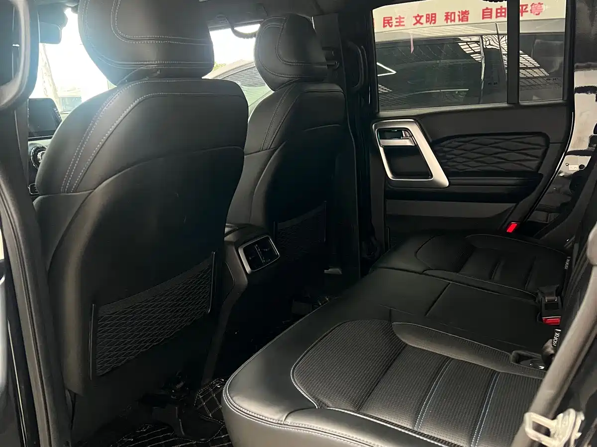 BAIC ORV Beijing Offroad BJ40 2019 PLUS 2.3T Automatic 4WD Luxury Edition China VI фото 8