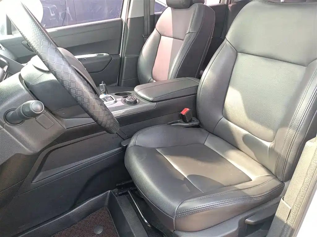 Peugeot 3008 2016 1.6THP Automatic Classic Edition фото 11