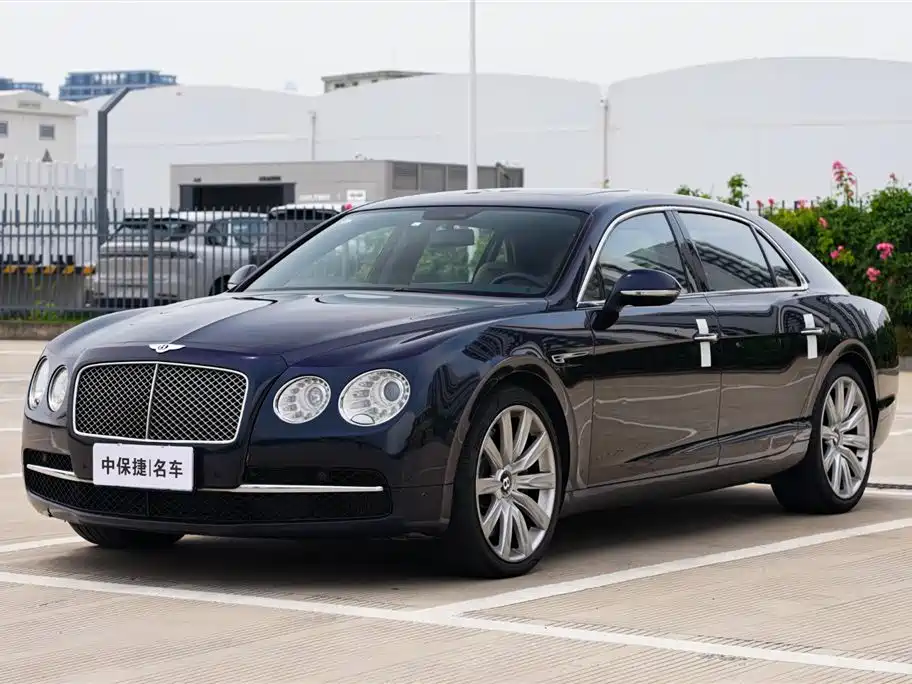 Фото 1 - Bentley Flying Spur