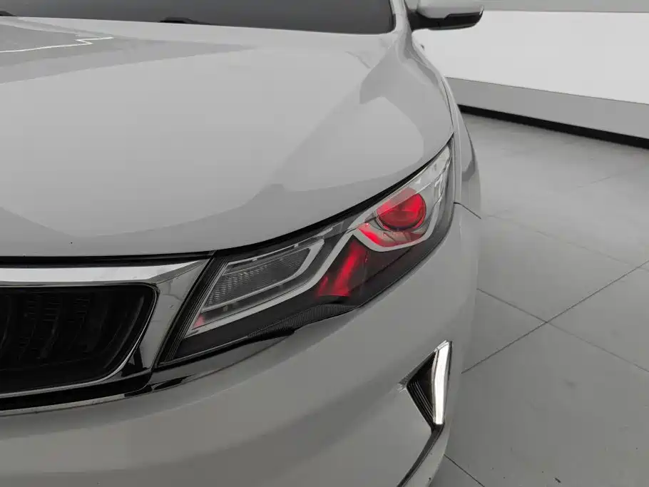 Photo 5 - Geely Emgrand GL