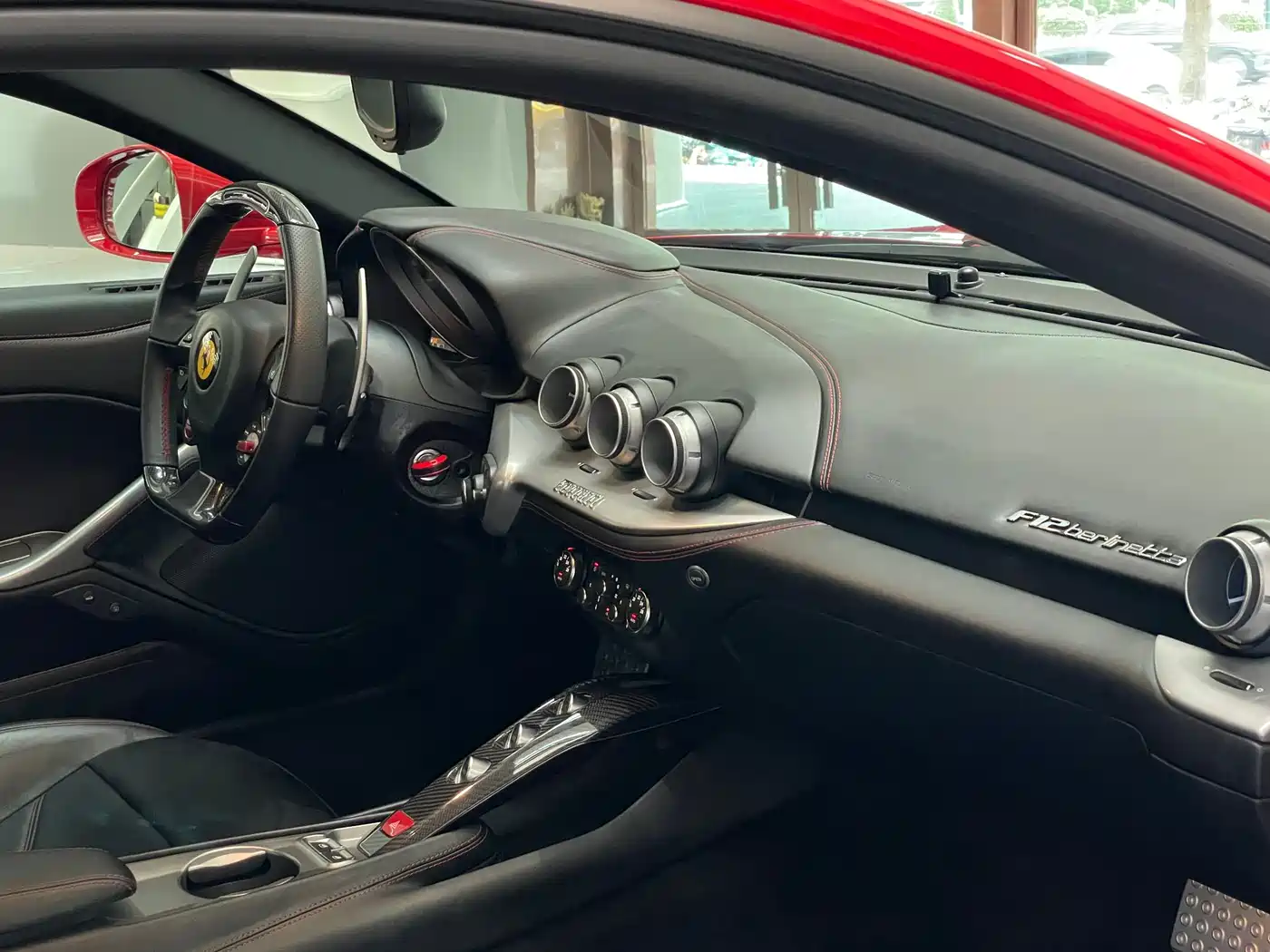 Ferrari F12berlinetta 2016 2013 6.3L Standard