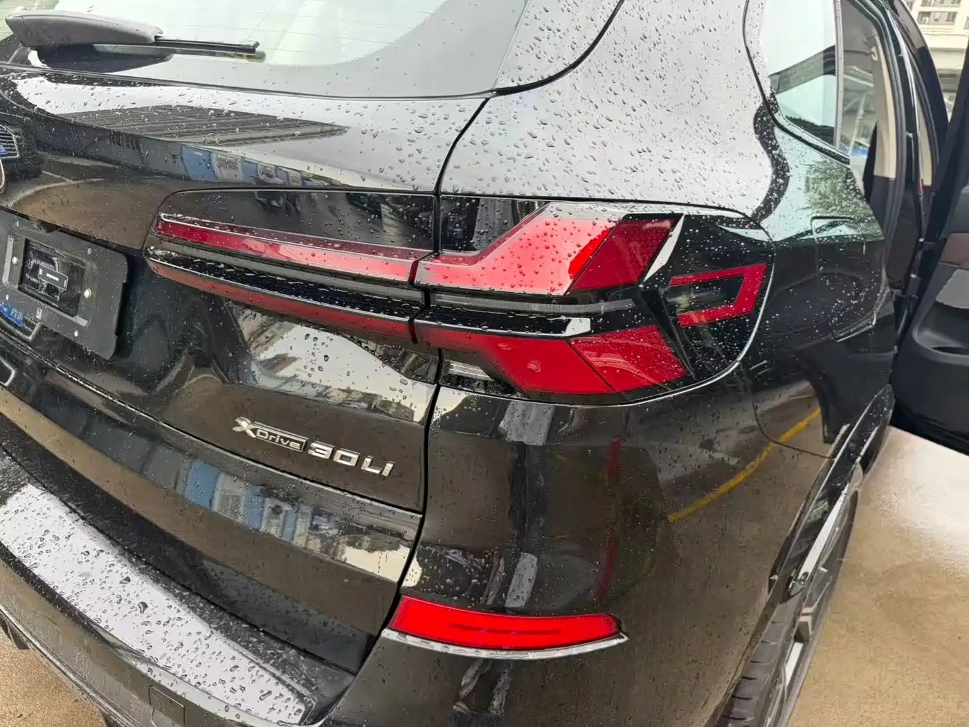 BMW X5 2026 2026 Facelift xDrive 30Li Exclusive M Sport Shadowline Package