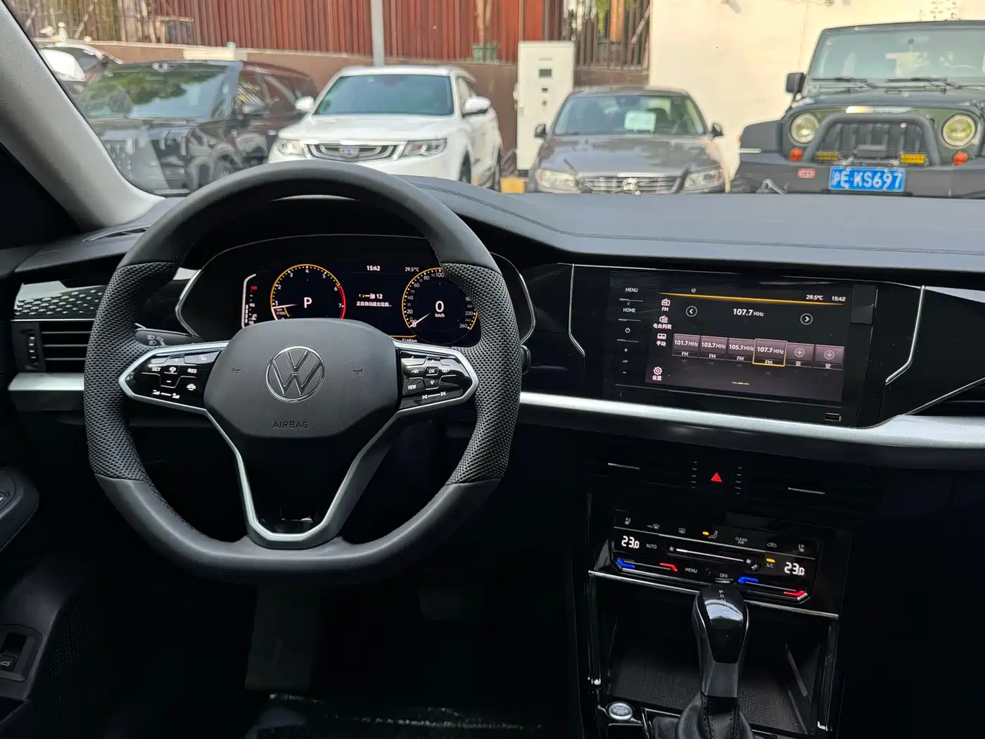 Volkswagen Passat 2024 330TSI Starlight Elite Edition фото 8