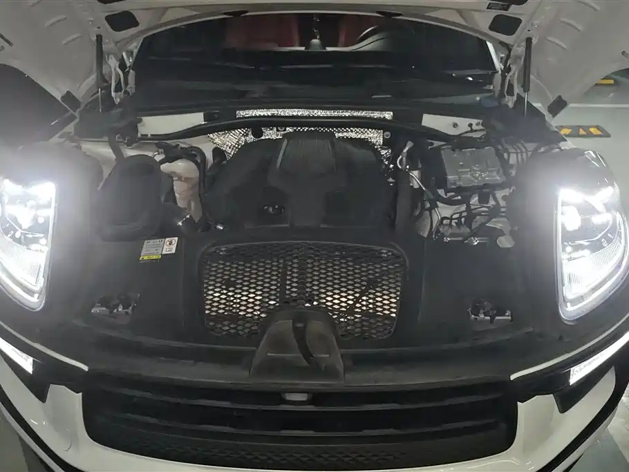 Porsche Macan 2023 Macan 2.0T фото 10