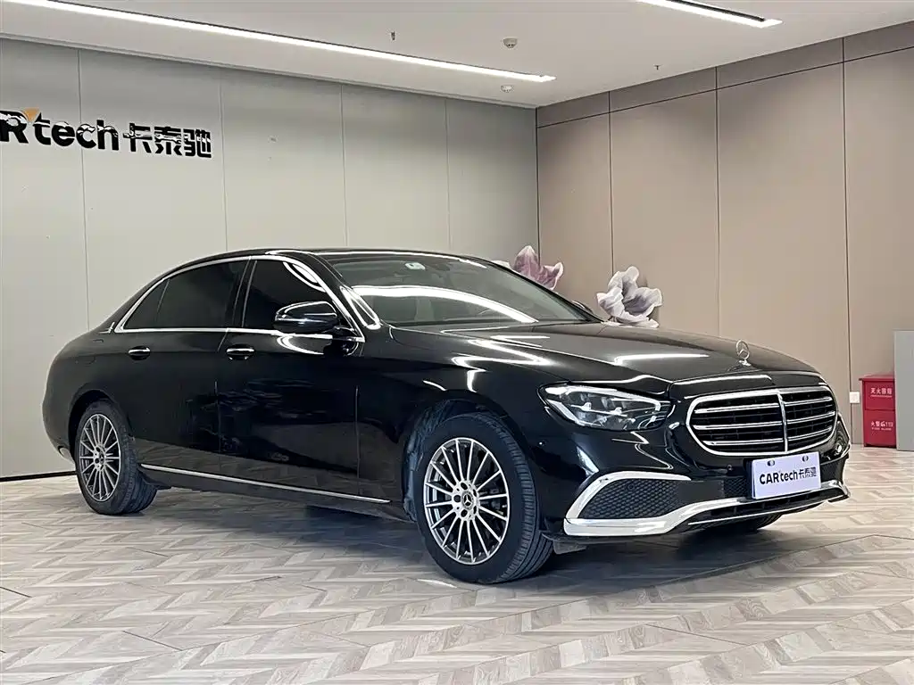  E CLASS