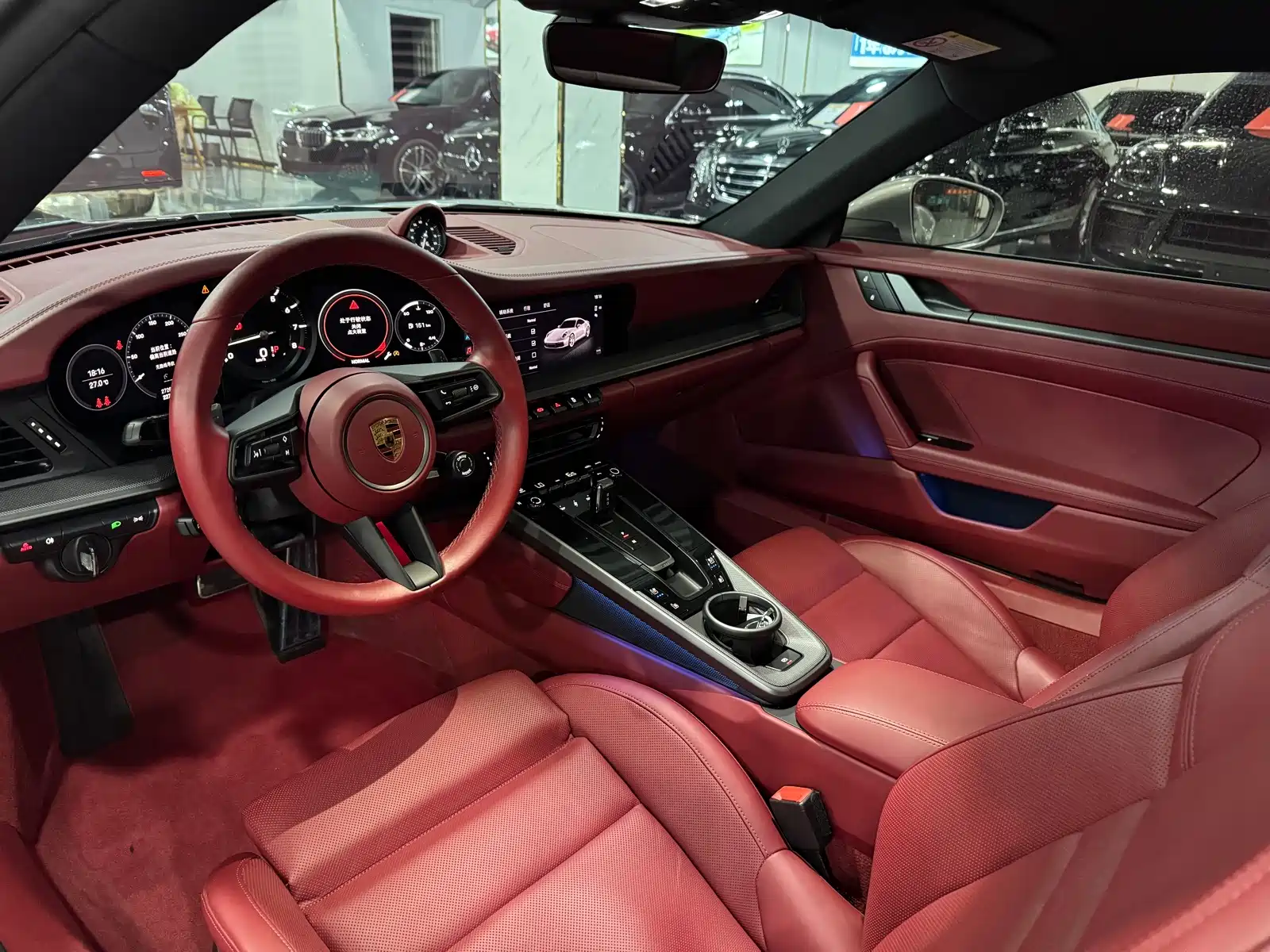 Фото 4 - Porsche 911