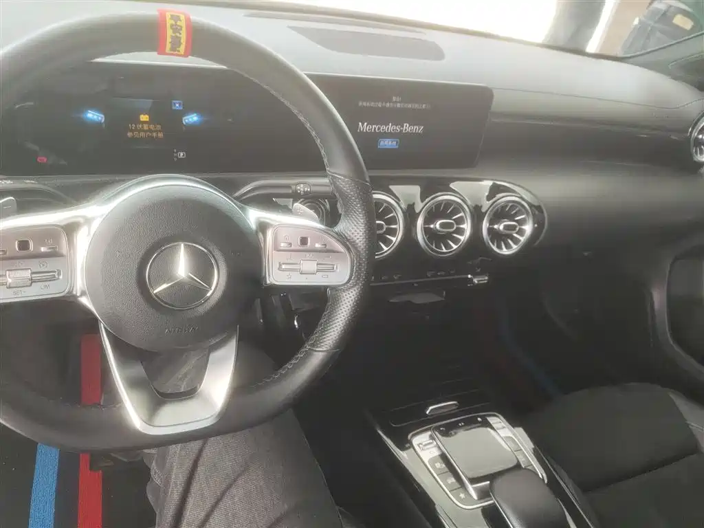 Mercedes-Benz A-Class 2020 A 200 L Sport Sedan фото 10