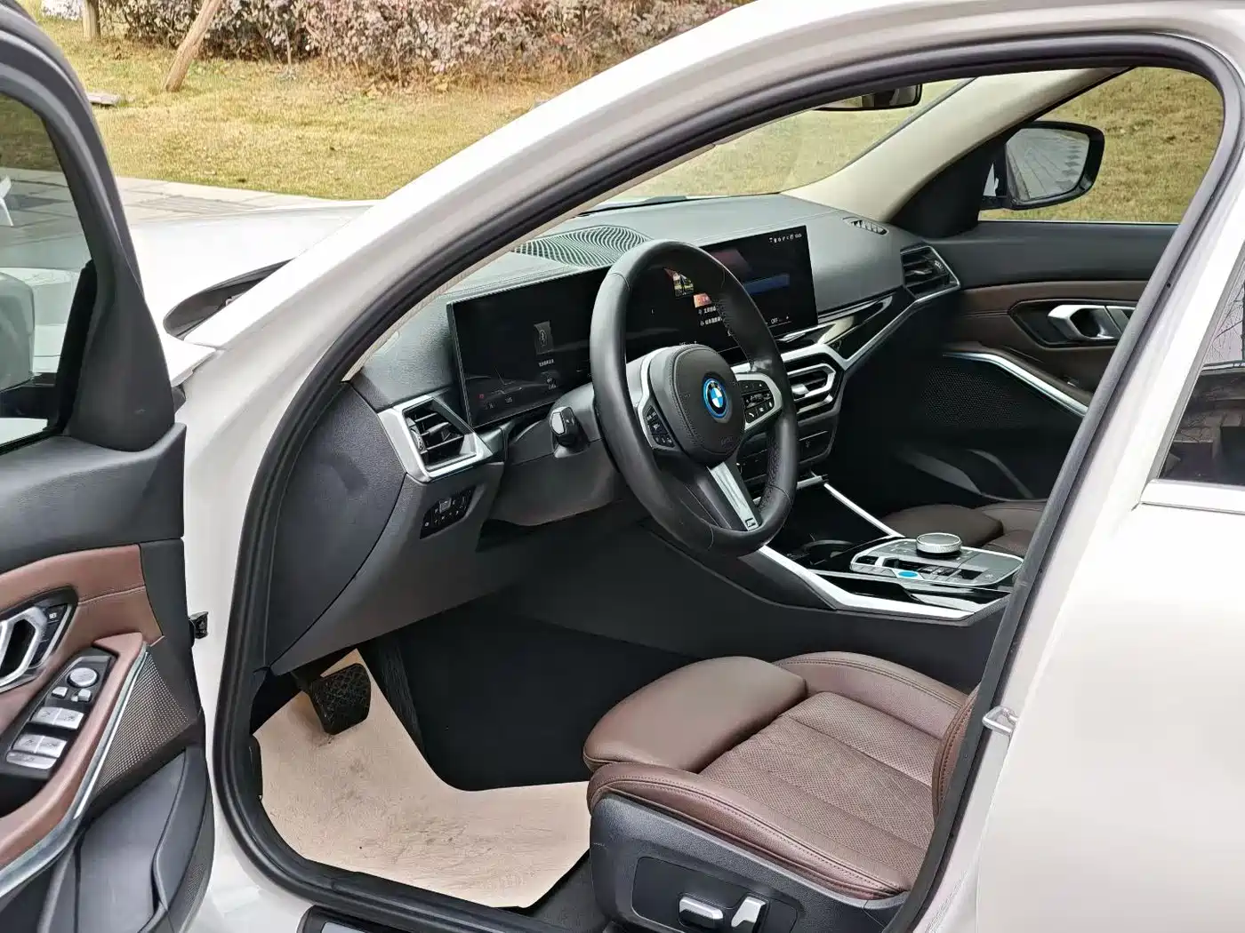 BMW i3 2022 eDrive 35 L фото 6