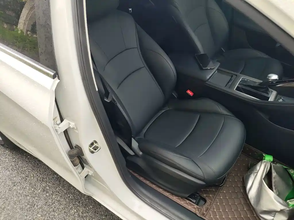 Roewe i5 2025 2023 1.5L CVT Luxury Edition