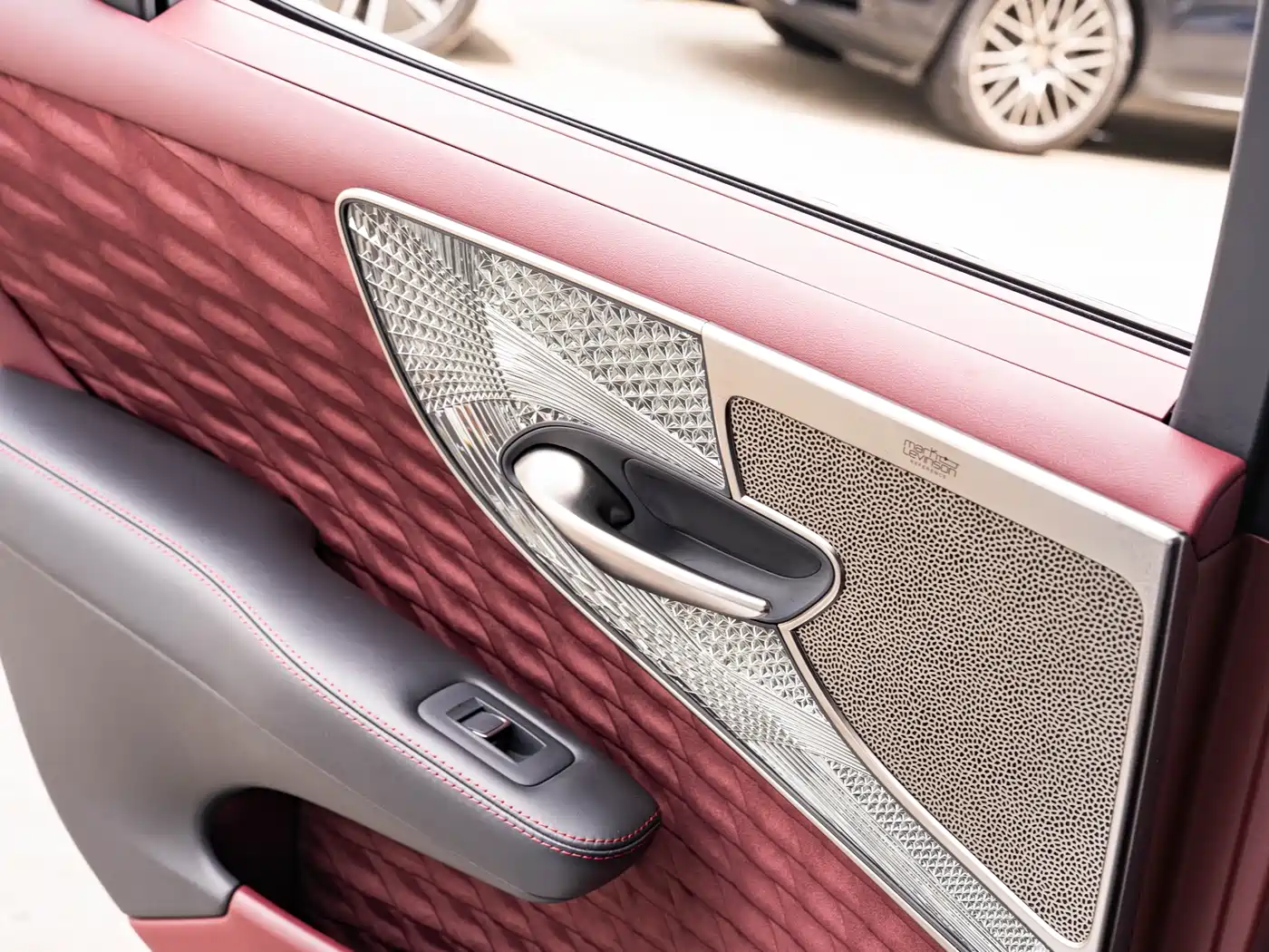 Lexus LS 2021 500h Executive Edition фото 19