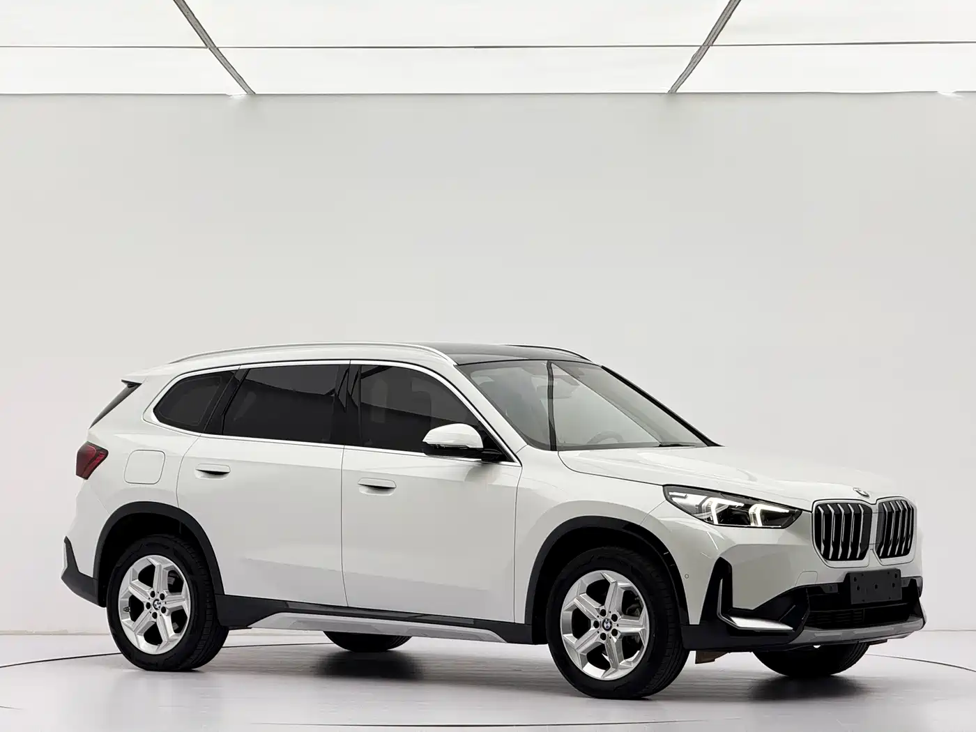 BMW X1 2023 sDrive20Li X Design Package фото 3