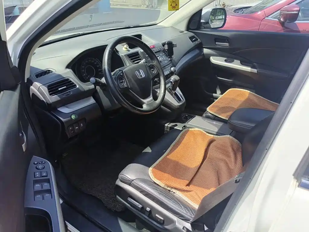 Photo 8 - Honda CR-V