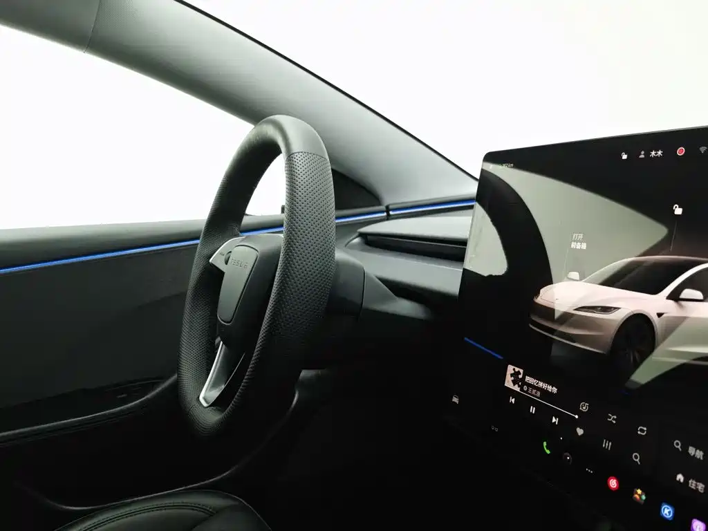 Tesla Model 3, миниатюра 22